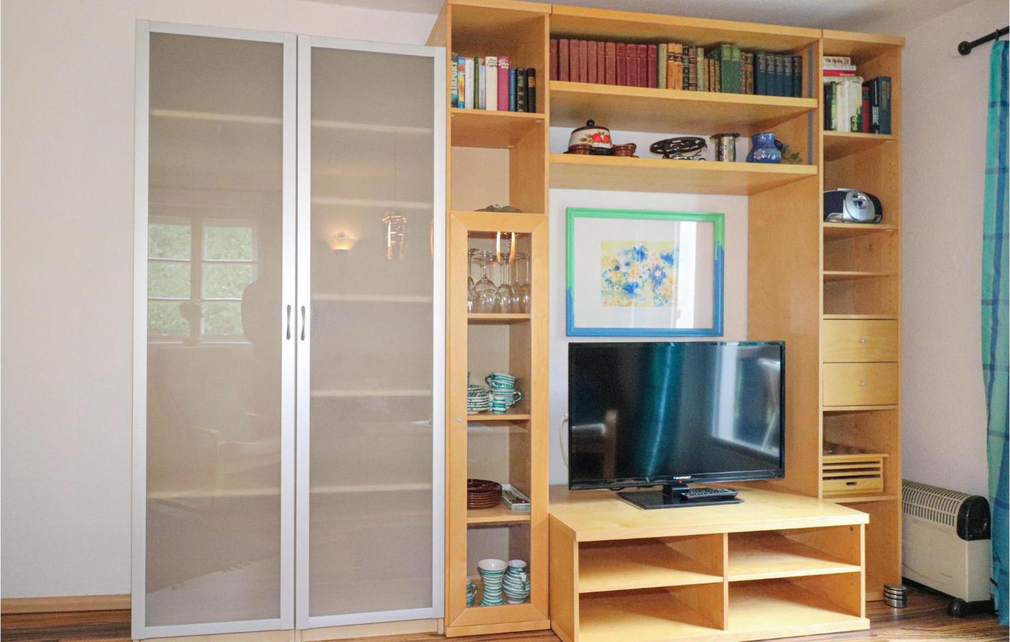 Ferienwohnung Mit Seeblick Aldrans Dış mekan fotoğraf