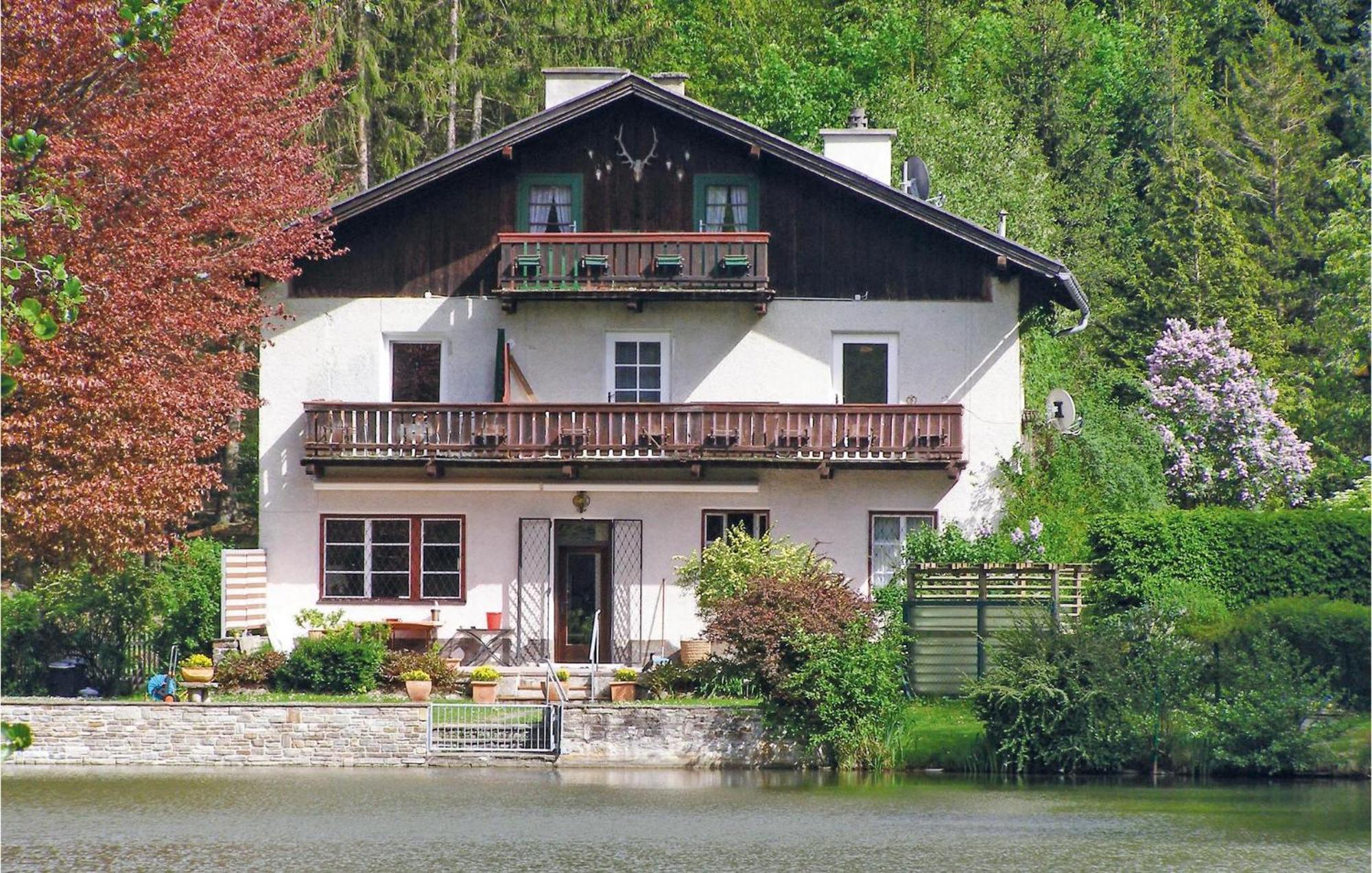 Ferienwohnung Mit Seeblick Aldrans Dış mekan fotoğraf